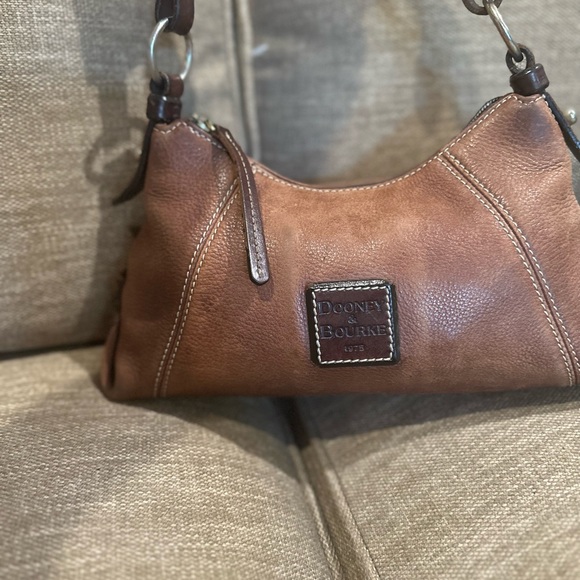 Gorgeous all leather Dooney in great condition - Picture 7 of 8